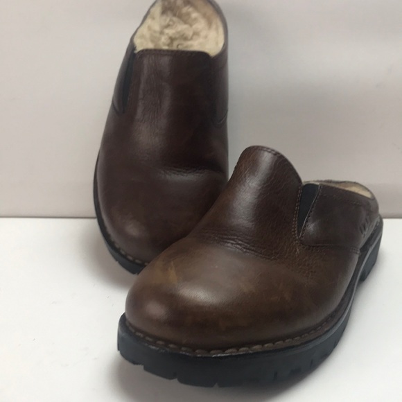 mens ugg clogs